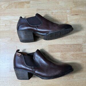 Pikolinos Women's Brown Booties